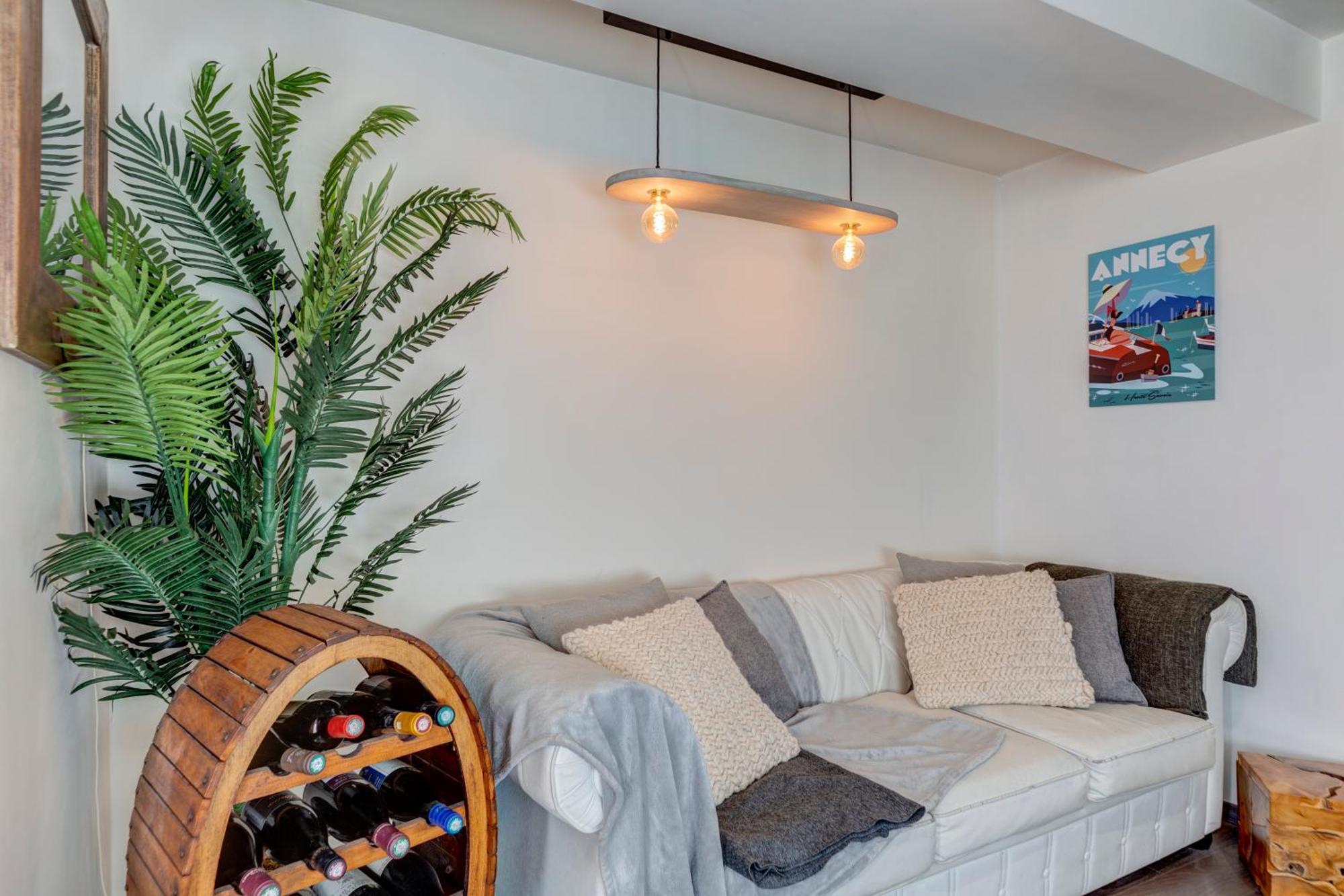 Le Pura Vida, Hyper Centre Terrasse + Parking Apartment Annecy Exterior photo
